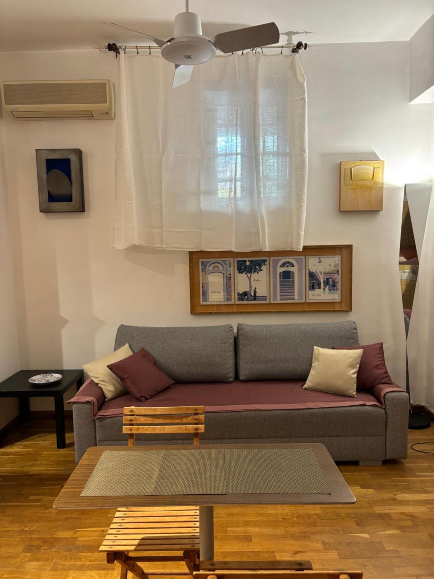 Book Art Loft Stiloso Collina Vomero *